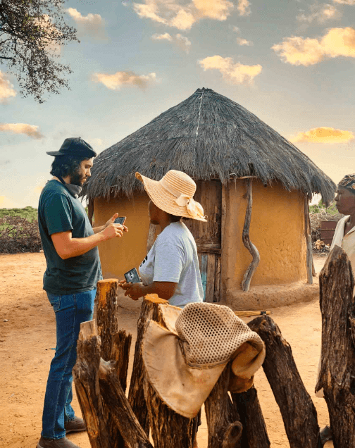 /images/stock/african-village.png